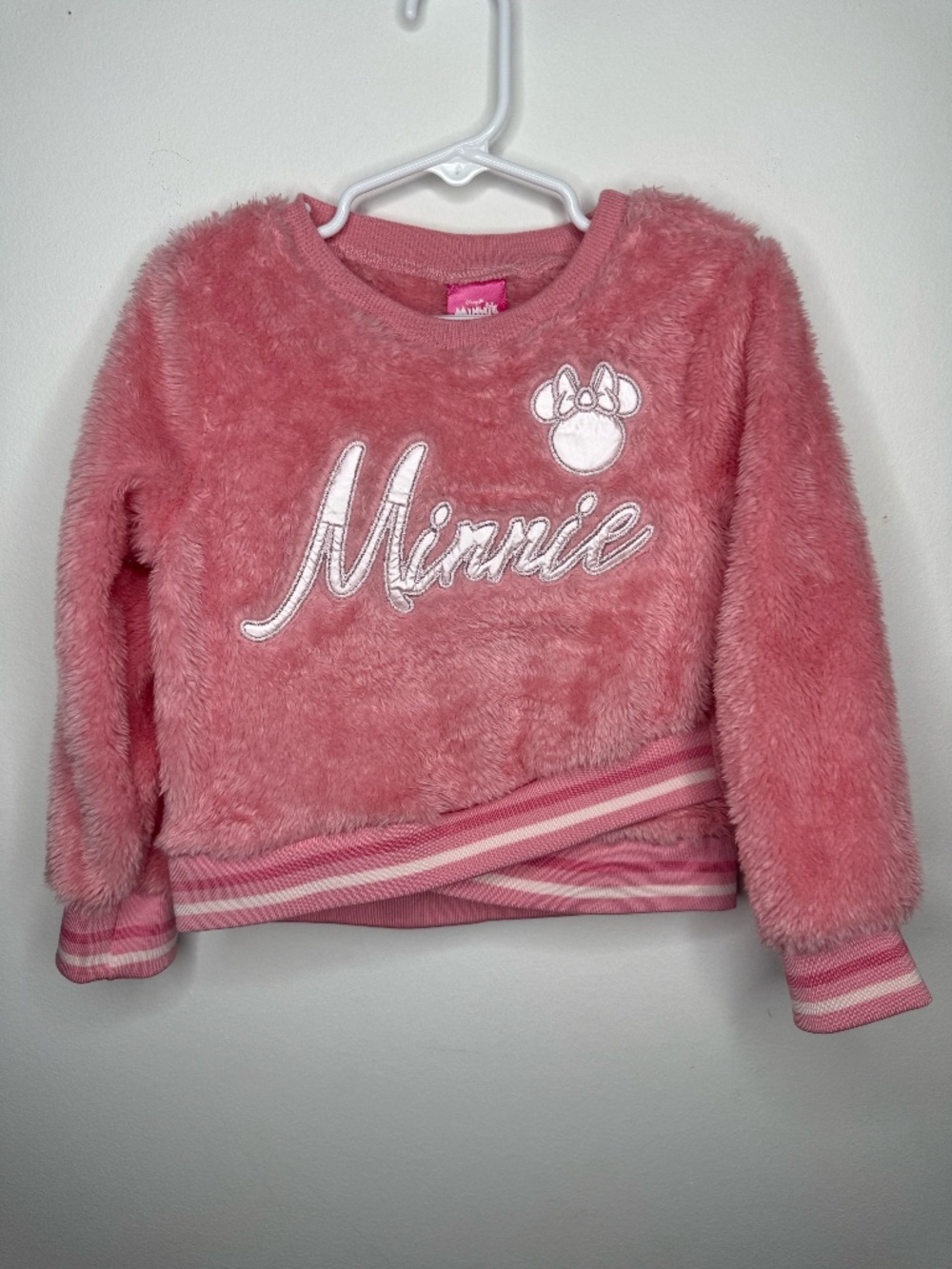 Soft pink Disney Minnie Mouse "Woobie" pullover sweatshirt (Size 3T)